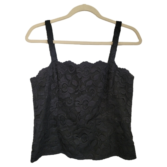 Nolan Miller Tops - Vintage Nolan Miller Top Size 8 Black Floral Lace Sleeveless Crop
